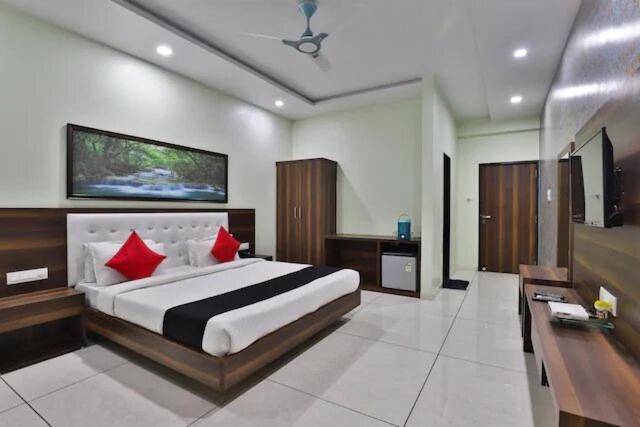 Hotel Shivam Diu Bagian luar foto