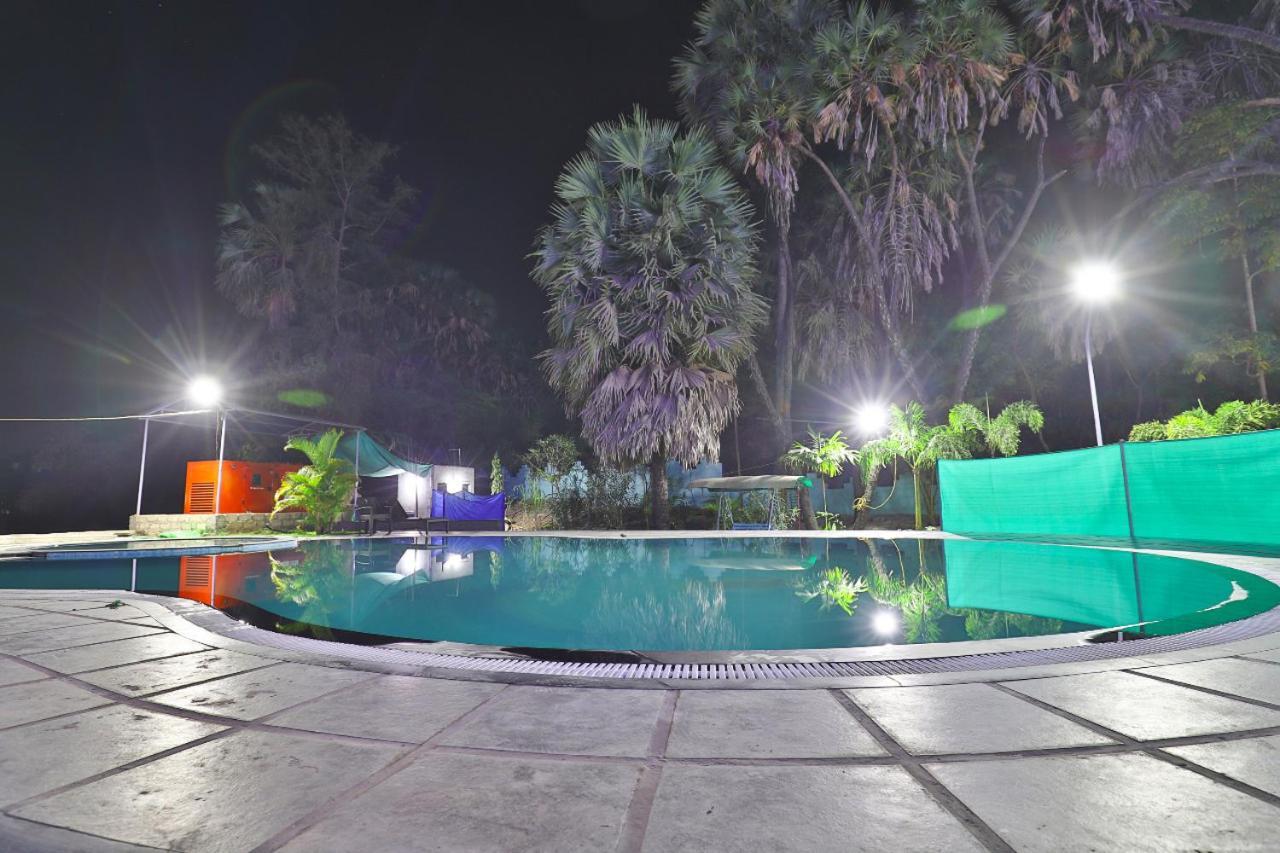 Hotel Shivam Diu Bagian luar foto